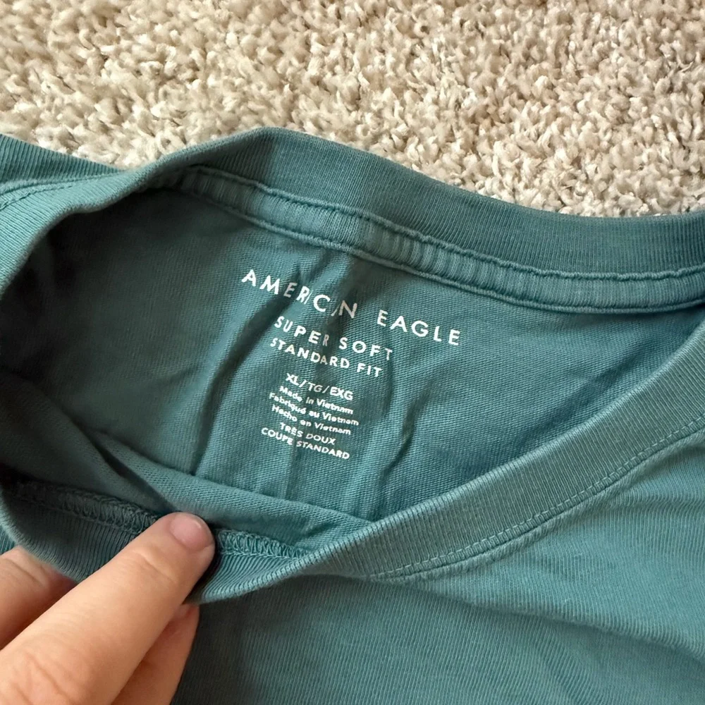 American Eagle Outfitters Classic Short Sleeve Tee - Picture 2 of 2